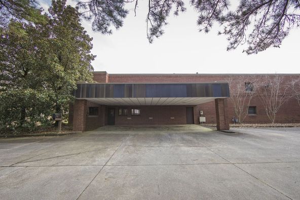 1818 Merchants Dr, Hoover, AL 35244